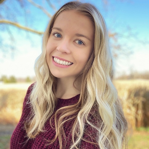 Meet your Posher, Kaley - Picture 1 of 1